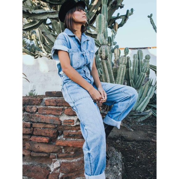 pistola grover jumpsuit